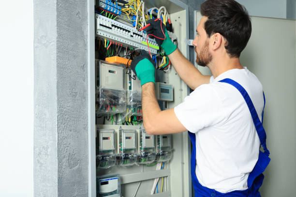 Best Affordable Emergency Electrician  in Santa Paula, CA